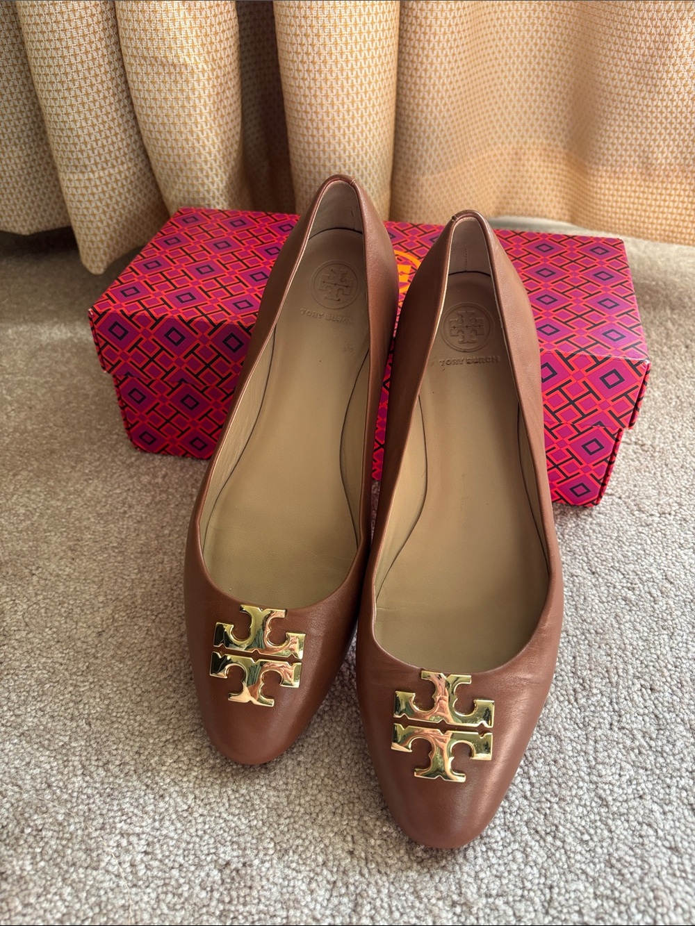 Tory Burch Chestnut Leather Logo Ballet Flats with Gold Emblem 8.5